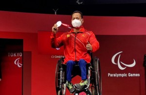 Paralympic Tokyo 2020: Đô cử Lê Văn Công giành HCB cho đoàn thể thao Việt Nam