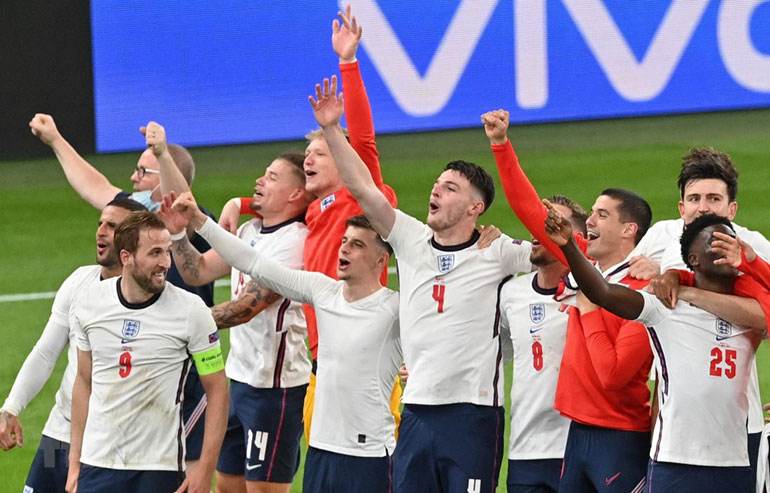 Đội tuyển Anh lập kỳ tích lần đầu vào chung kết EURO